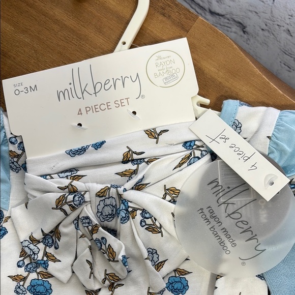 Milkberry Baby Floral Outfit Set - Picture 5 of 10